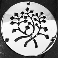 Leaf pattern round drain