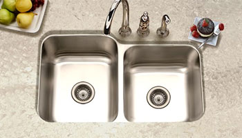 Houzer Elite series EC-3208SR offset double bowl undermount kitchen sink