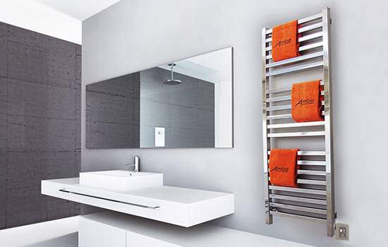 Quadro contemporary towel warmer
